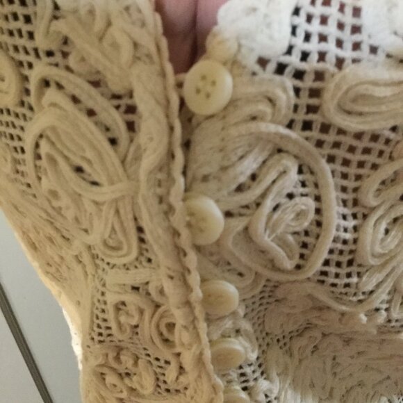 NWT See U Soon crochet lace button front vest in cream color one size L and 1 XL - Picture 3 of 8